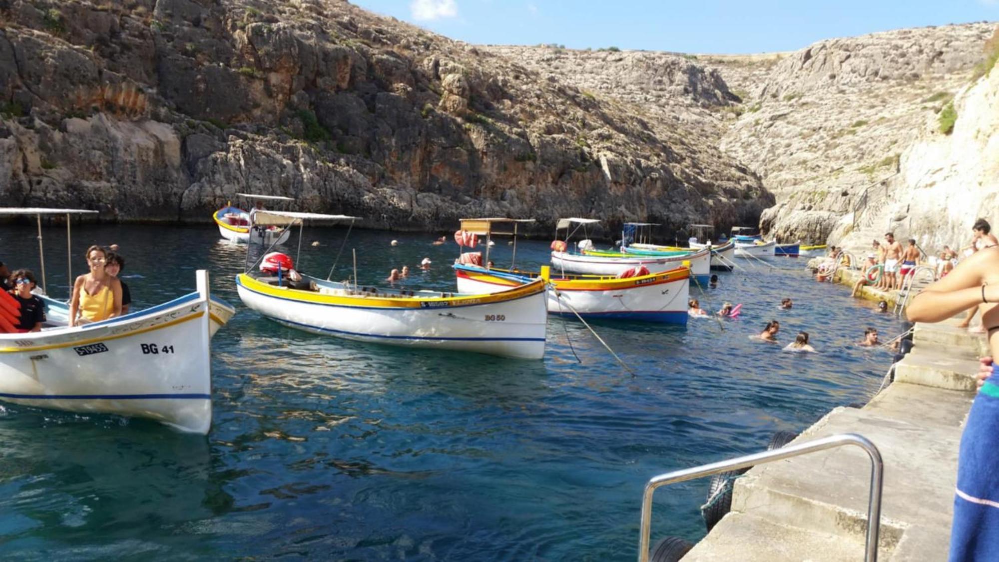 Side Sea View, Minute To The Blue Lagoon Boats St. Paul's Bay Exterior photo
